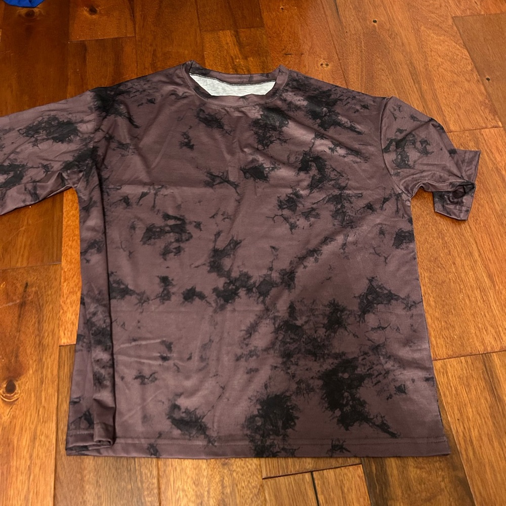 tie dye shirt oversized